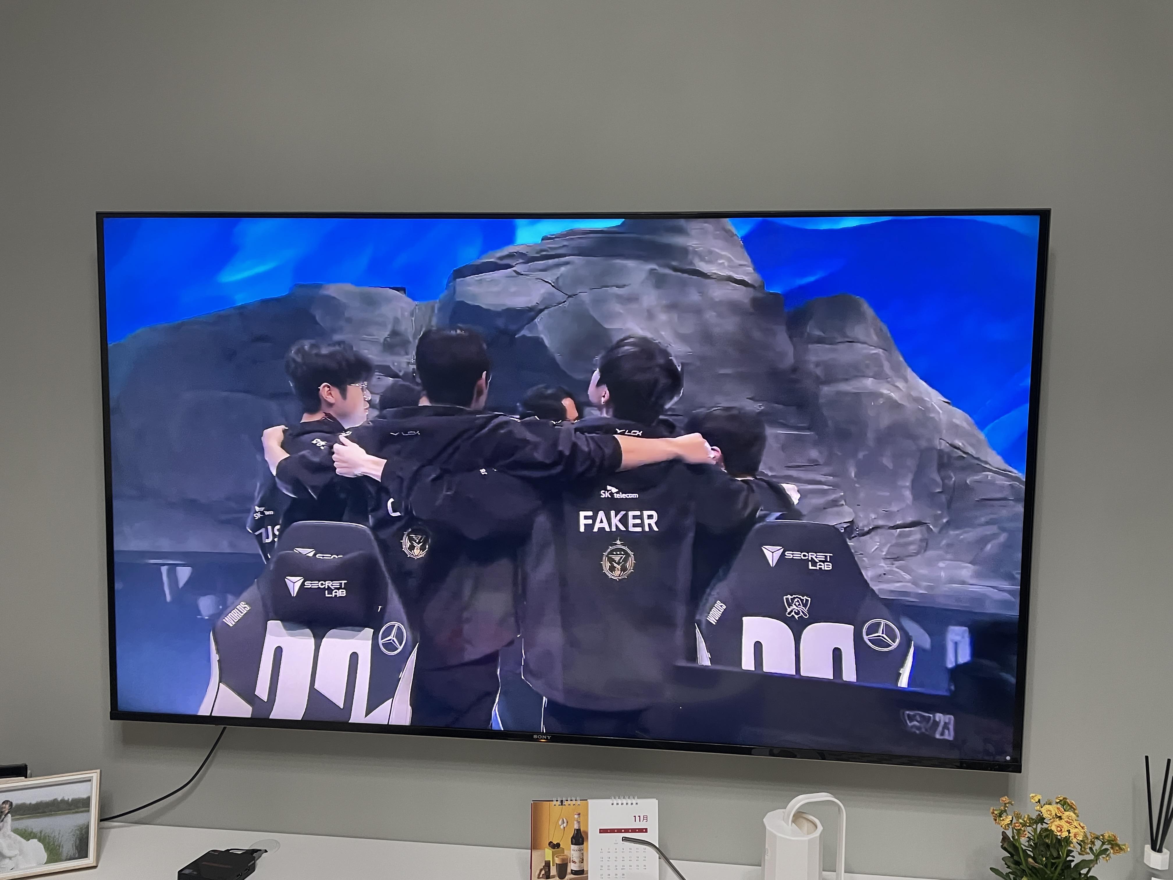 Faker在法国队比赛中大比分领先，险胜引发热议！